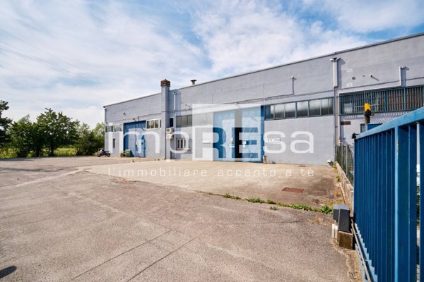 locale di sgombero in vendita a Marcon