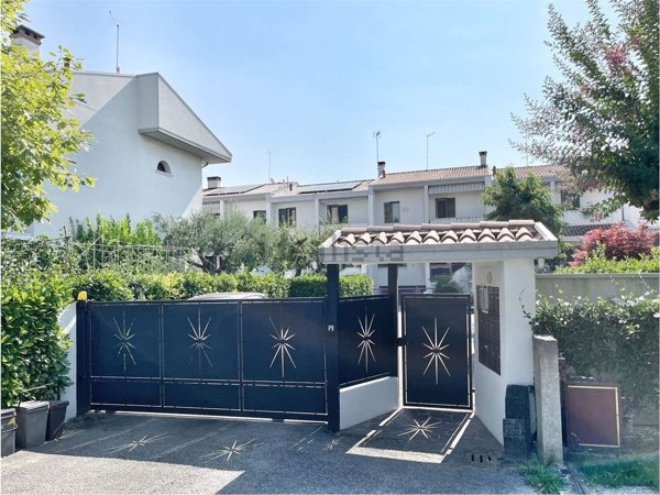 quadrivano in vendita a Marcon