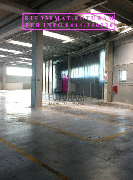 capannone in vendita a Marcon