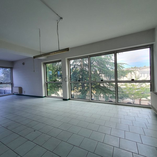 ufficio in vendita a Marcon