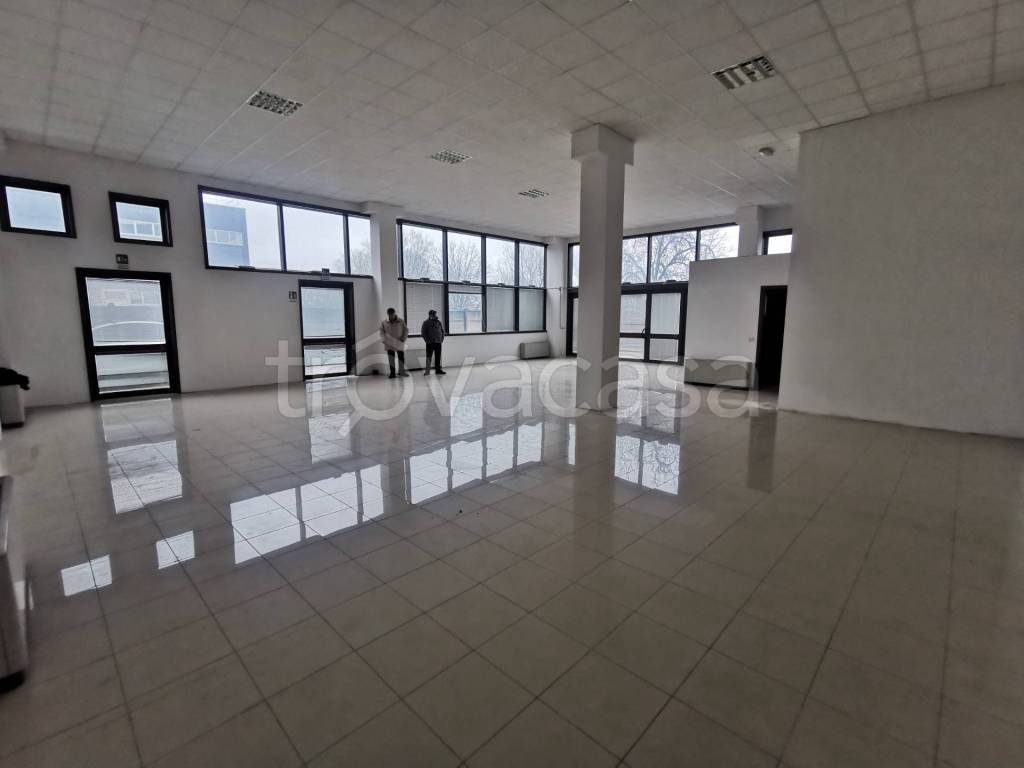 locale commerciale in vendita a Marcon