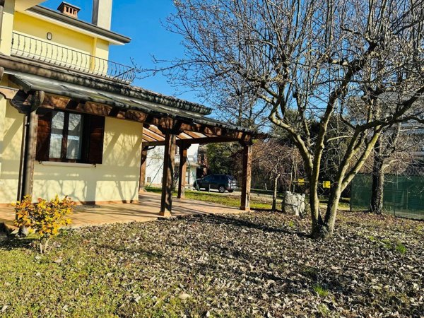 casa indipendente in vendita a Marcon