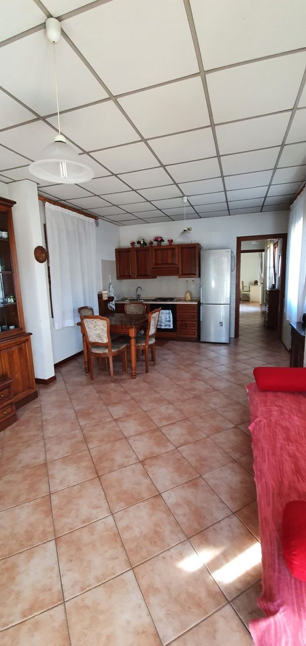 esavano in vendita a Marcon