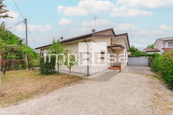 casa indipendente in vendita a Marcon
