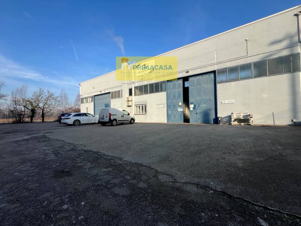 locale commerciale in vendita a Marcon in zona Gaggio