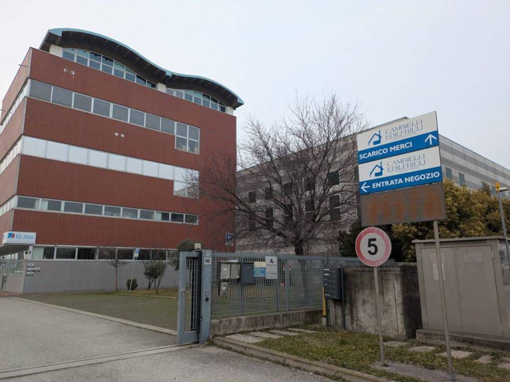 ufficio in vendita a Marcon