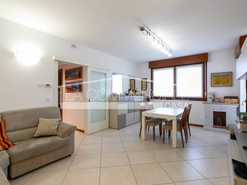 appartamento in vendita a Marcon in zona Gaggio