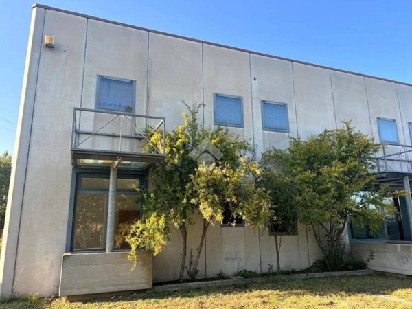 locale commerciale in vendita a Marcon