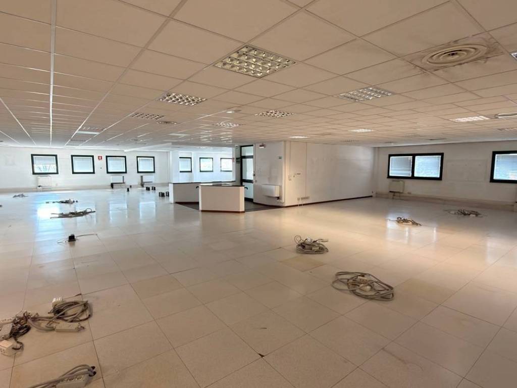 locale commerciale in vendita a Marcon in zona Gaggio