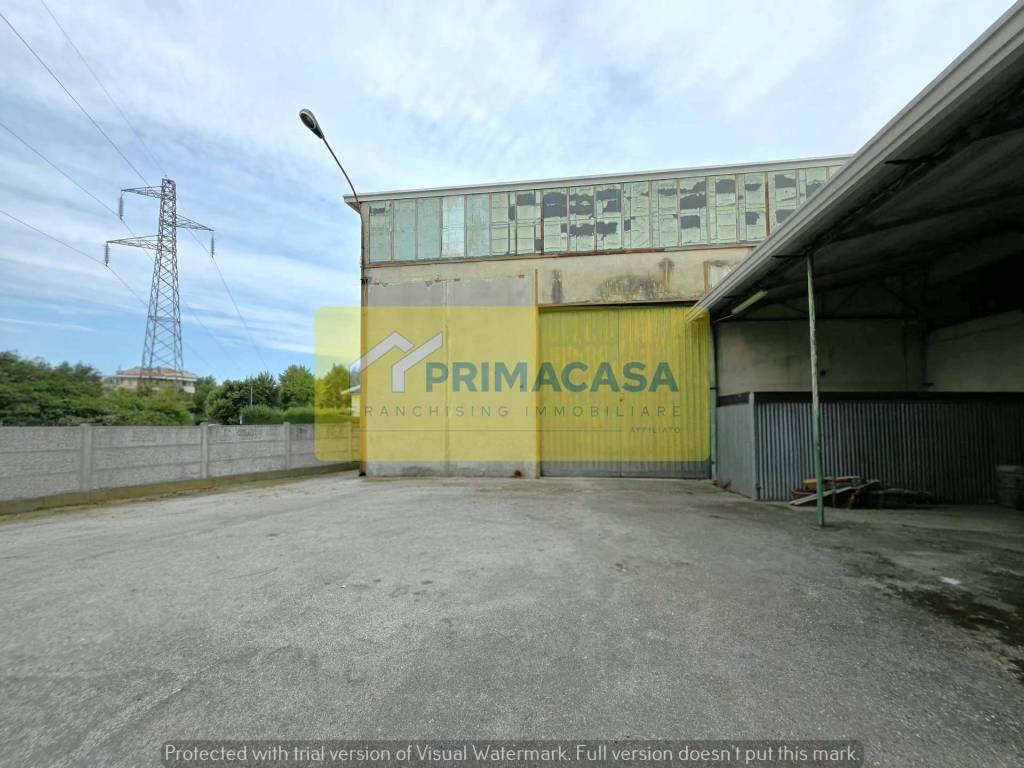 locale commerciale in vendita a Marcon in zona Gaggio