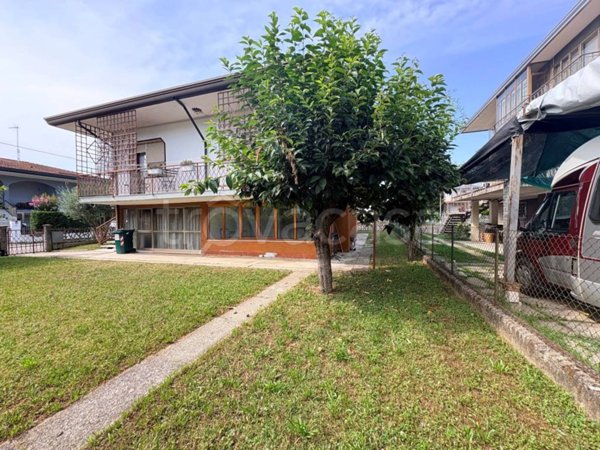 casa indipendente in vendita a Marcon