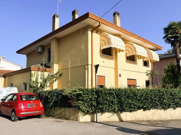casa indipendente in vendita a Marcon in zona Gaggio