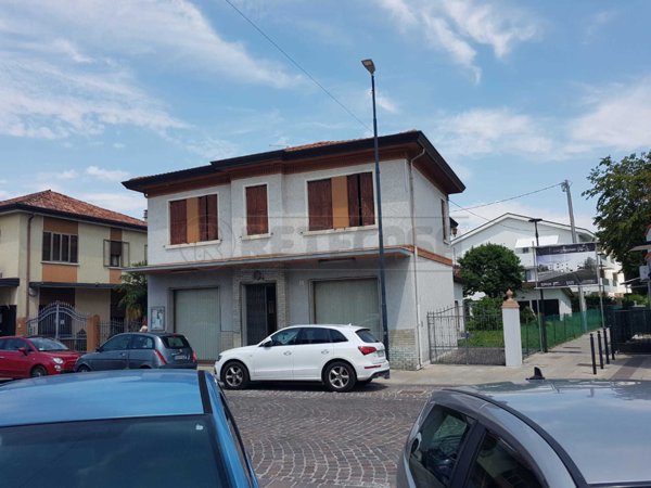 casa indipendente in vendita a Martellago in zona Maerne