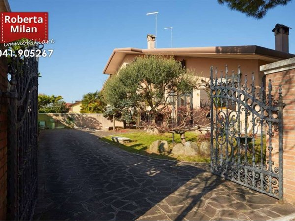 casa indipendente in vendita a Martellago in zona Olmo