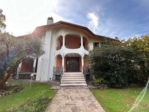 casa indipendente in vendita a Martellago in zona Olmo