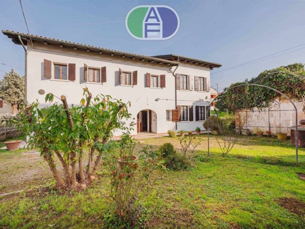casa indipendente in vendita a Martellago in zona Maerne