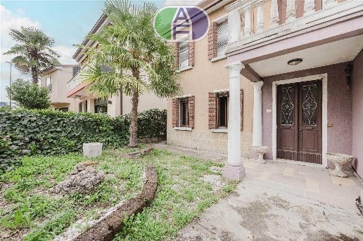 casa indipendente in vendita a Martellago