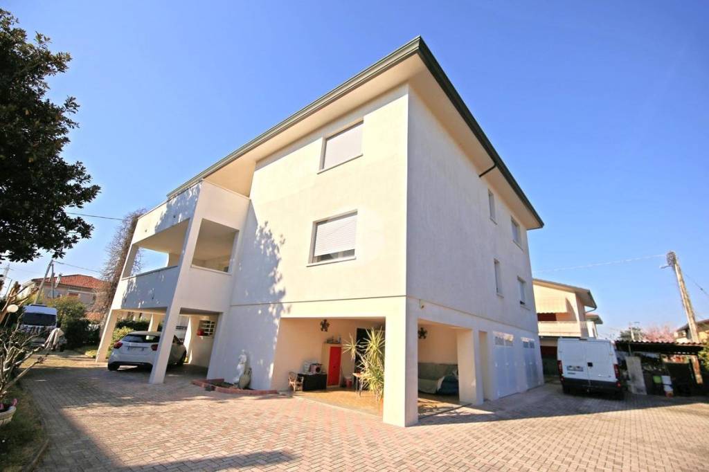 casa indipendente in vendita a Martellago in zona Maerne
