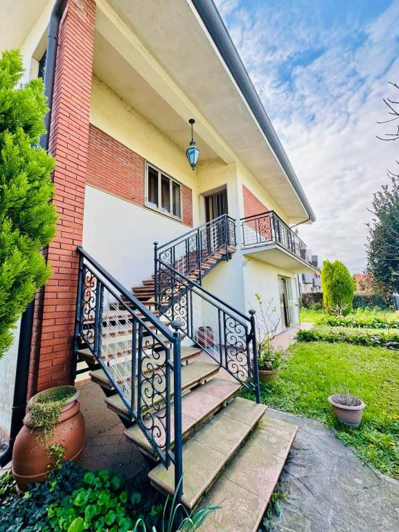 casa indipendente in vendita a Martellago in zona Maerne
