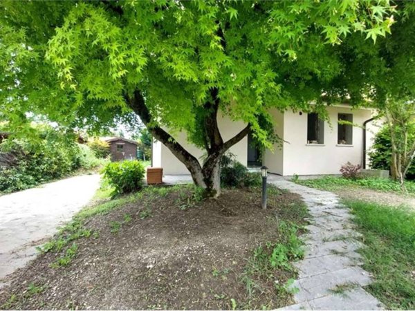 casa indipendente in vendita a Martellago in zona Olmo