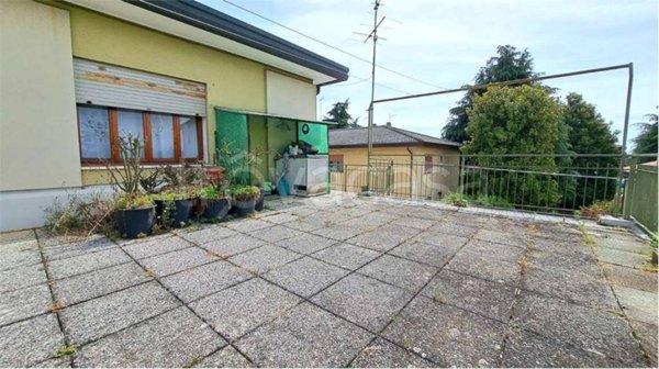 appartamento in vendita a Martellago in zona Olmo