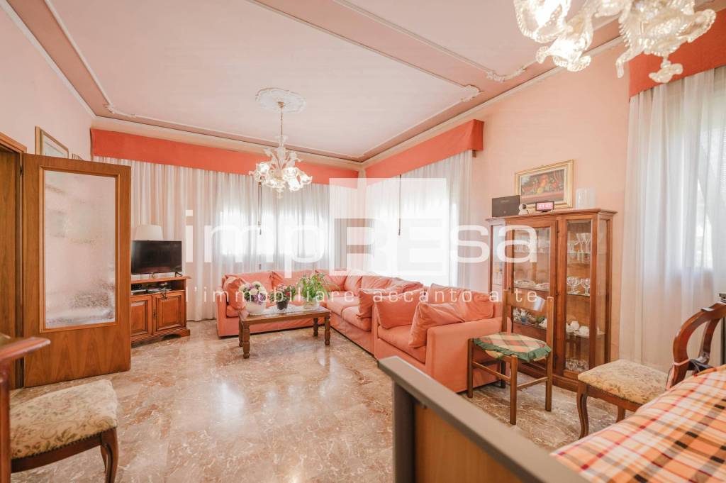 casa indipendente in vendita a Martellago