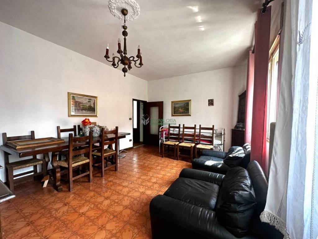 appartamento in vendita a Martellago in zona Maerne