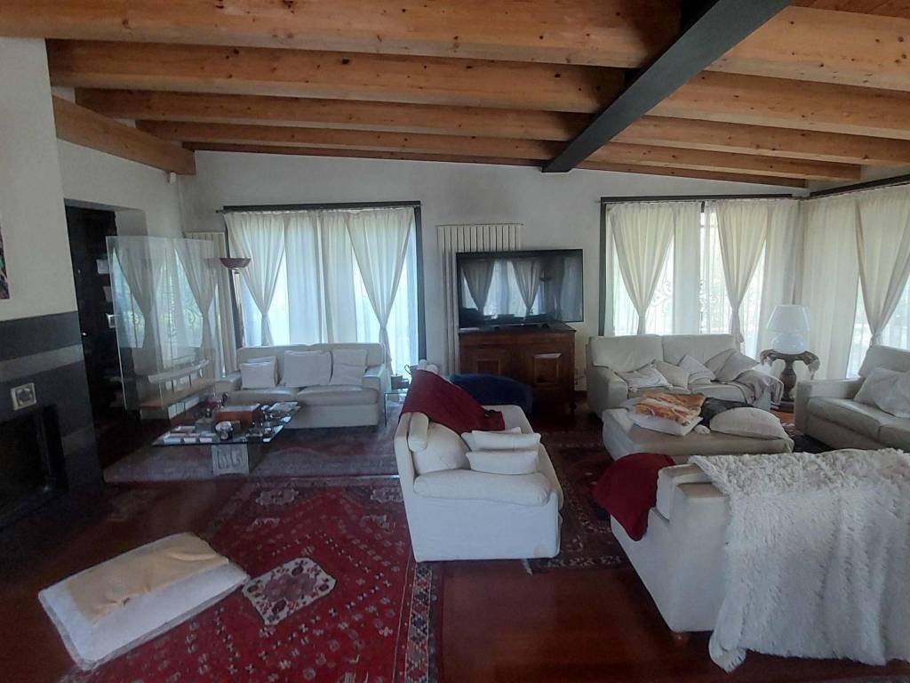 casa indipendente in vendita a Martellago in zona Olmo