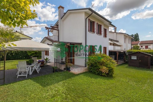 casa indipendente in vendita a Martellago in zona Olmo