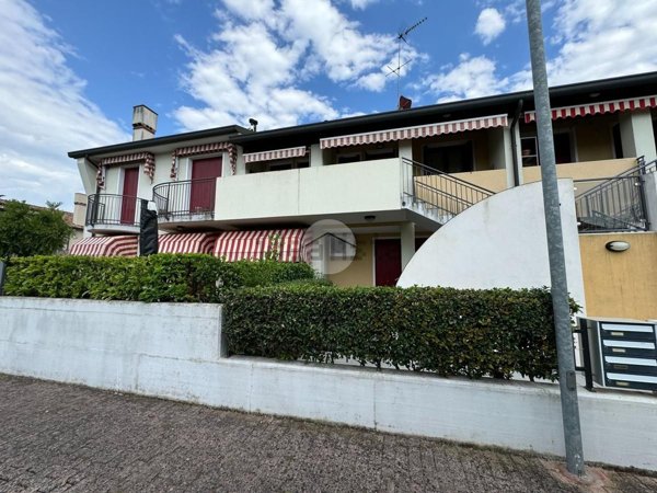 appartamento in vendita a Martellago in zona Maerne