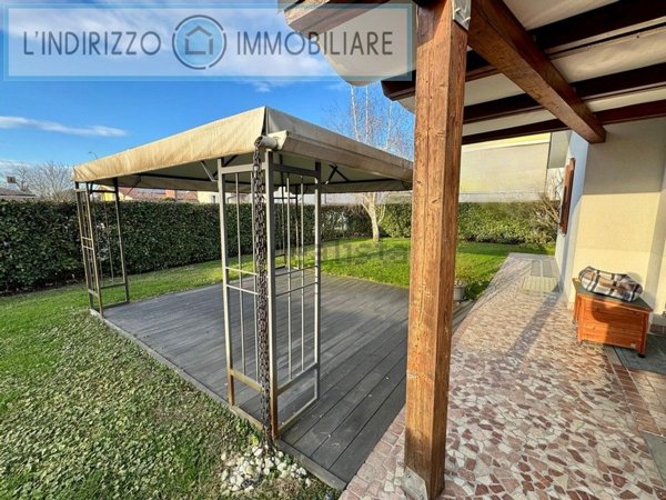 casa indipendente in vendita a Martellago in zona Olmo