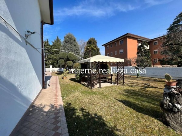 casa indipendente in vendita a Martellago in zona Maerne