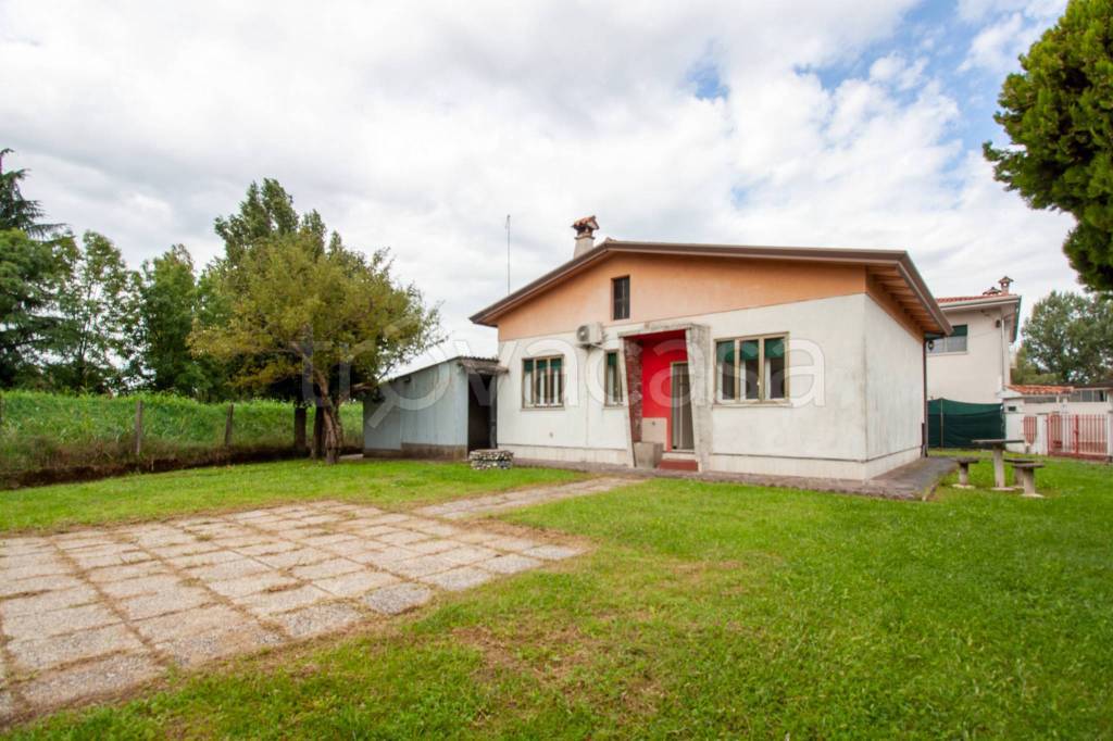 casa indipendente in vendita a Martellago in zona Maerne