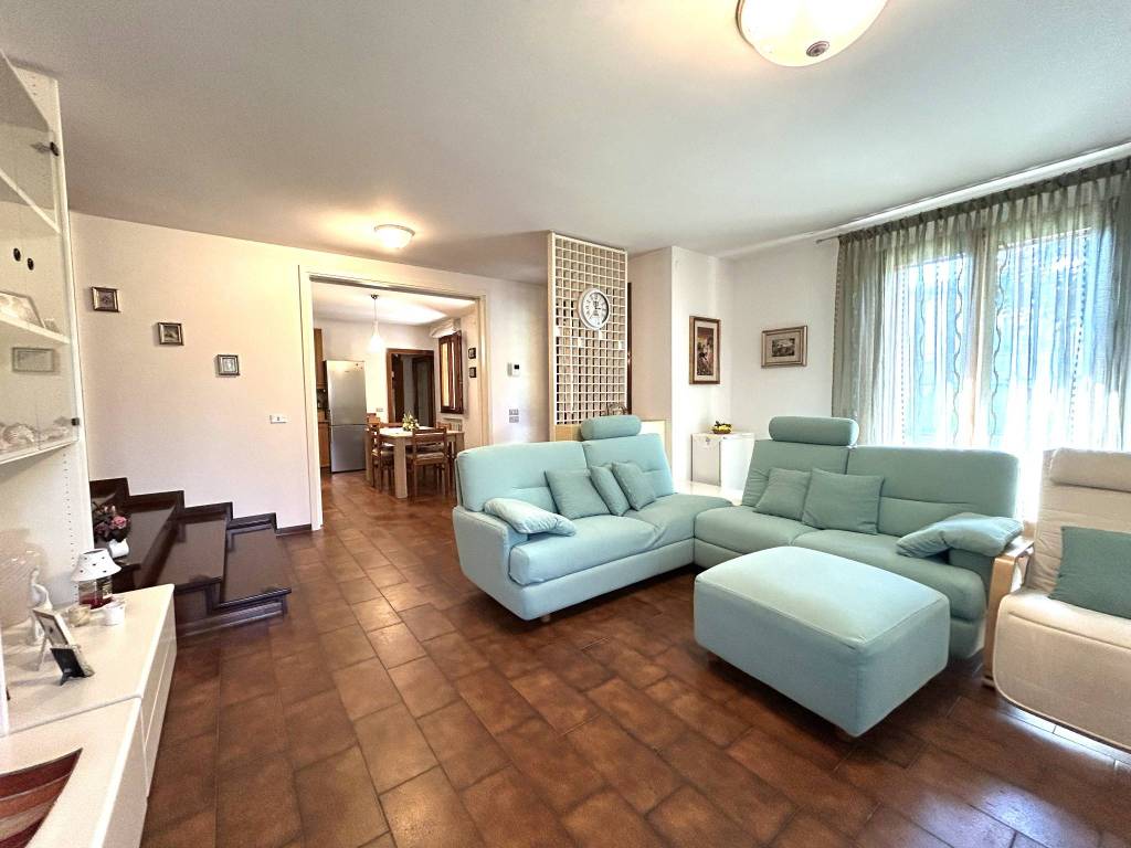 casa indipendente in vendita a Martellago in zona Maerne