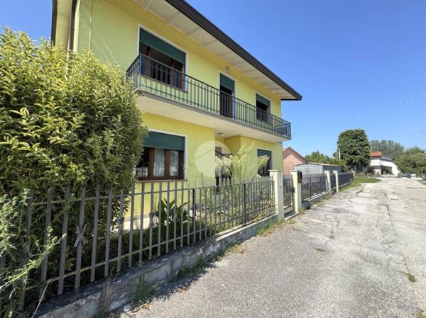 casa indipendente in vendita a Martellago in zona Olmo