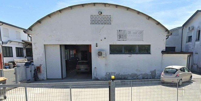 negozio in vendita a Martellago in zona Olmo