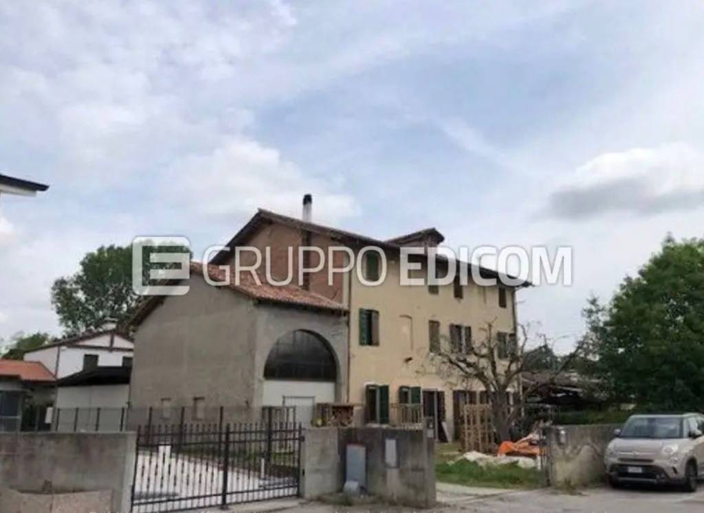 casa indipendente in vendita a Martellago in zona Maerne