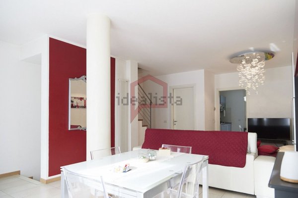 casa semindipendente in vendita a Martellago in zona Olmo