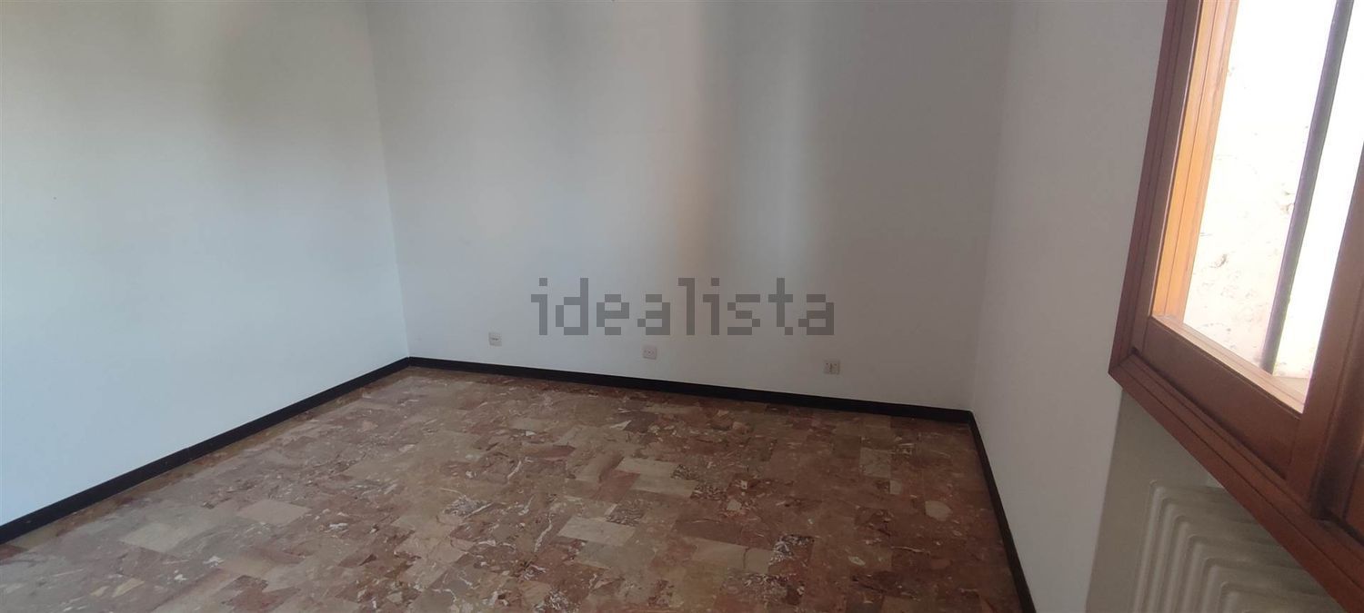 appartamento in vendita a Martellago in zona Maerne