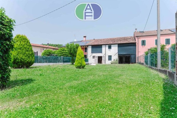 casale in vendita a Martellago in zona Maerne