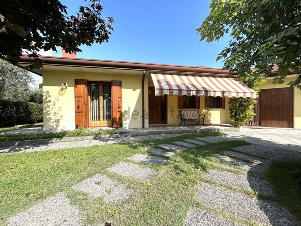 casa indipendente in vendita a Martellago in zona Maerne