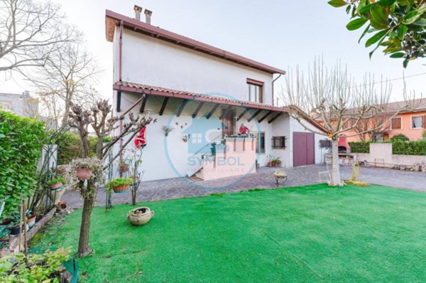 casa indipendente in vendita a Martellago