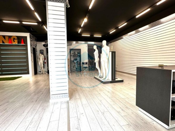 negozio in vendita a Martellago