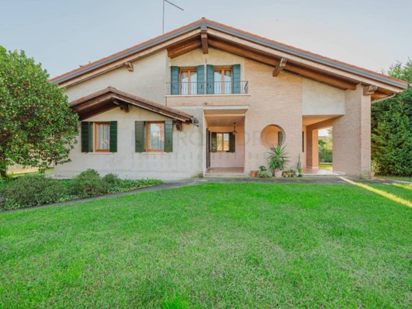 casa indipendente in vendita a Martellago in zona Olmo