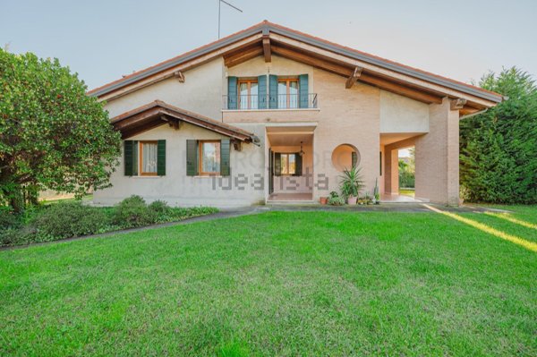 casa indipendente in vendita a Martellago in zona Olmo