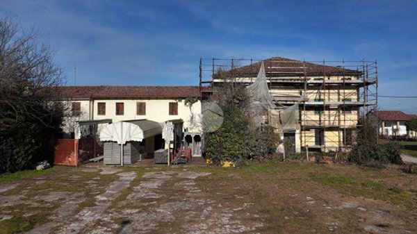 locale commerciale in vendita a Martellago in zona Olmo