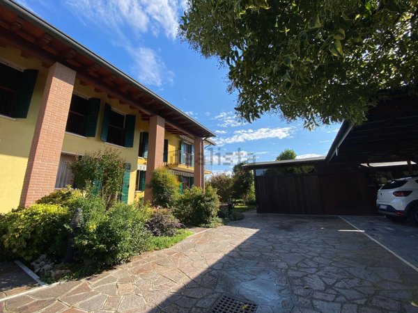casa semindipendente in vendita a Martellago