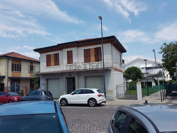 appartamento in vendita a Martellago in zona Maerne