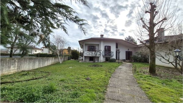 appartamento in vendita a Martellago in zona Olmo