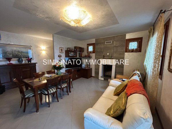 casa indipendente in vendita a Martellago in zona Olmo